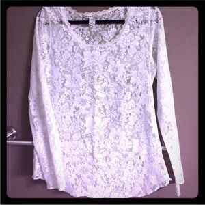 Women's White Lace Long-Sleeve Top